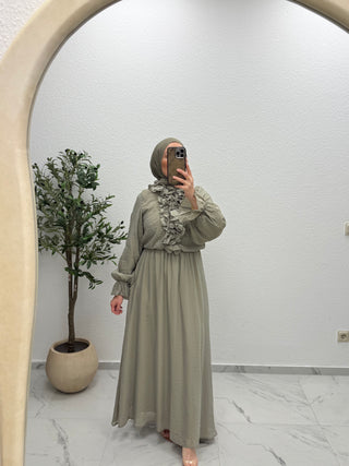 ELEGANTES KLEID MIT VOLANTDETAILS