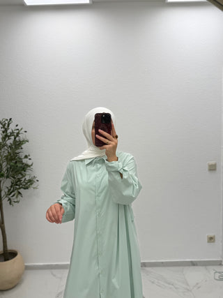 HEMDKLEID MIT SEITENTASCHEN