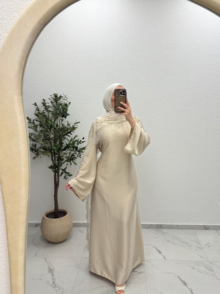 SATIN - ABAYA MIT SPITZENDETAILS