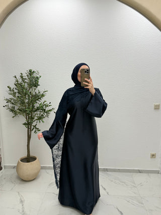 SATIN - ABAYA MIT SPITZENDETAILS