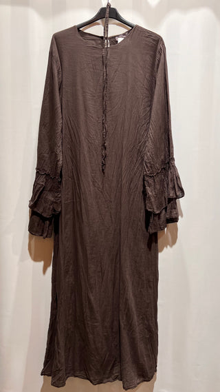 KLEID MIT VOLANTÄRMELN