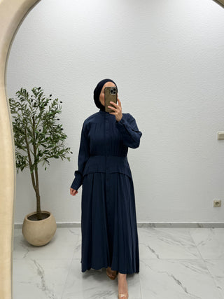 KLEID MIT ELASTISCHER TAILLE