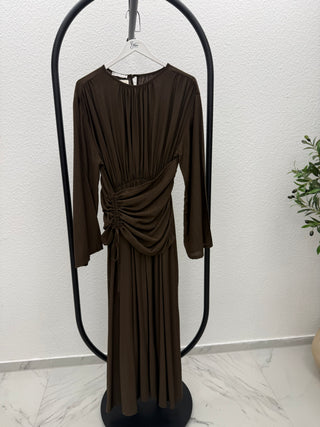 KLEID MIT DRAPIERUNG & WEITEM ÄRMEL