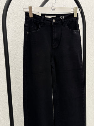 STRAIGHT LEG - JEANS
