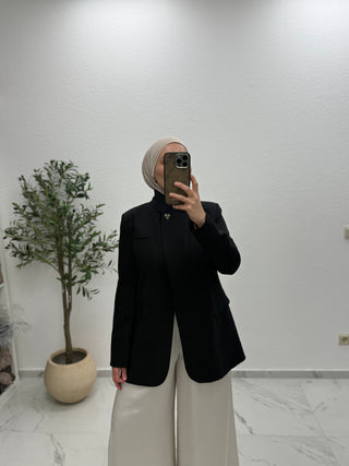 BLAZER MIT HOHEM KRAGEN UND EINEM KNOPF