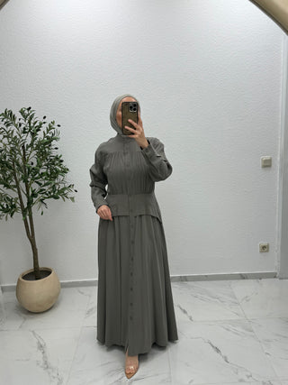 KLEID MIT ELASTISCHER TAILLE