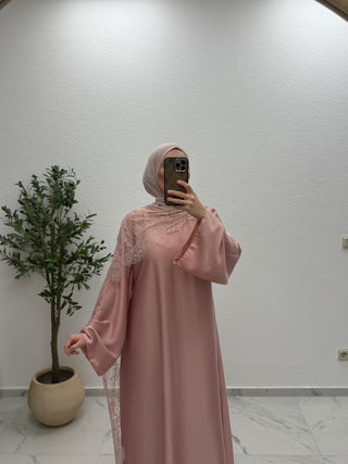 SATIN - ABAYA MIT SPITZENDETAILS