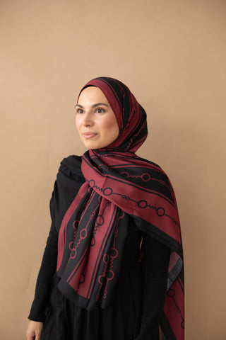 HIJAB MIT KETTENMUSTER