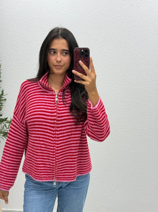GESTREIFTE STRICKJACKE MIT REIẞVERSCHLUSS