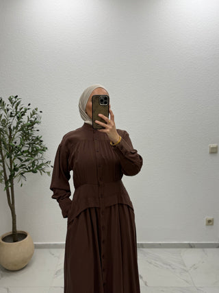 KLEID MIT ELASTISCHER TAILLE
