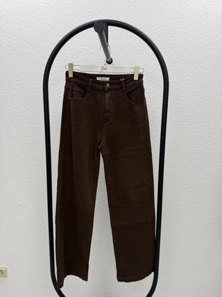 STRAIGHT LEG - JEANS