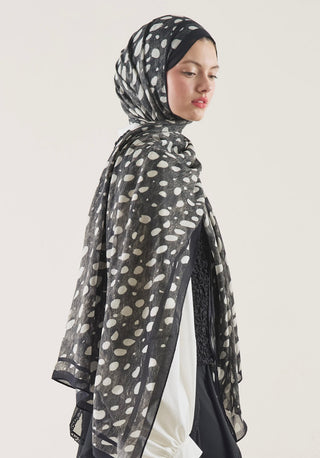 FRESHSCARFS - Wild Fawn Pattern Rami Hijab
