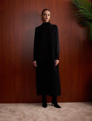 MERSERİZE KLEID MIT SEIDEN COPRA ÄRMELN
