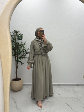 ELEGANTES KLEID MIT VOLANTDETAILS