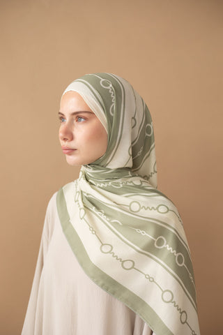 HIJAB MIT KETTENMUSTER