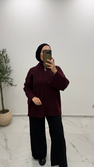 RIPPSTRICKJACKE MIT REISSVERSCHLUSS