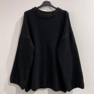 OVERSIZE RIPPSTRICKPULLOVER MIT WEITEN ÄRMELN
