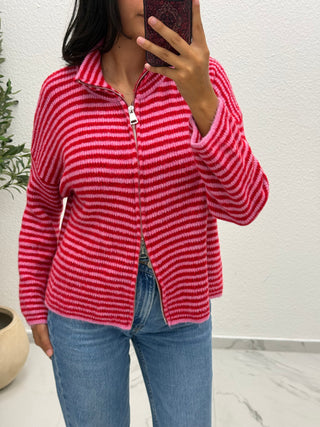 GESTREIFTE STRICKJACKE MIT REIẞVERSCHLUSS