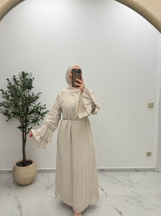 KLEID MIT VOLANTÄRMELN