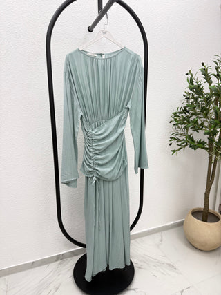 KLEID MIT DRAPIERUNG & WEITEM ÄRMEL