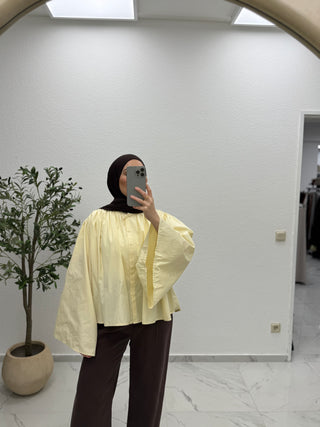 BLUSE MIT WEITEN ÄRMELN