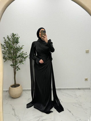 AMIRA - ABENDKLEID