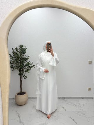 SATIN - ABAYA MIT SPITZENDETAILS